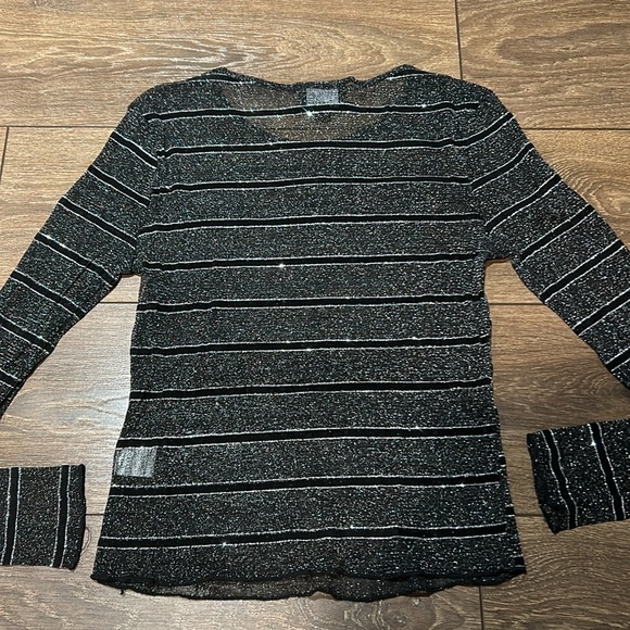 LUMIERE Women's Long Sleeve Sparkly Top in Black/Silver│Size Small - Picture 14 of 14